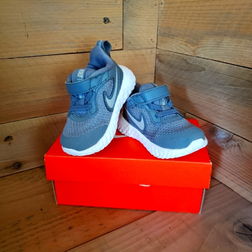 Baby shoes
